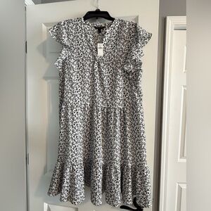 BANANA REPUBLIC FACTORY FLUTTER-SLEEVE TIERED SWING SHIFT DRESS